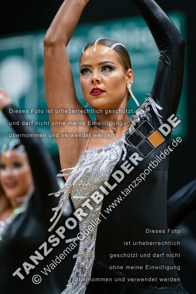 20250222-10342 | Hier finden Sie Tanz Bilder vom Latein und Standard Formationen tanzen. Sportbilder vom Tanzsport. Schöne Fotos und von Weltmeisterschaft, Europameisterschaft, Bundesliga, Regionalliga, Oberliga und Landesliga sowie von GOC Stuttgart, DanceComp, WM Bremen