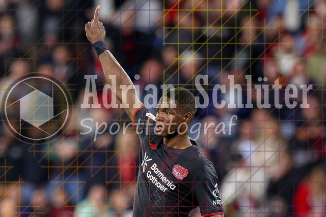 Bayer 04 Leverkusen vs Eintracht Frankfurt - Bundesliga  | Leverkusen, Deutschland, 12.09.25:   Christian Michel Kofane (Bayer 04 Leverkusen) gestikuliert, Gestik waehrend des Spiels der Bundesliga zwischen  Bayer 04 Leverkusen vs Eintracht Frankfurt in der BayArena(Foto von Brauer-Fotoagentur / Adrian Schlueter)