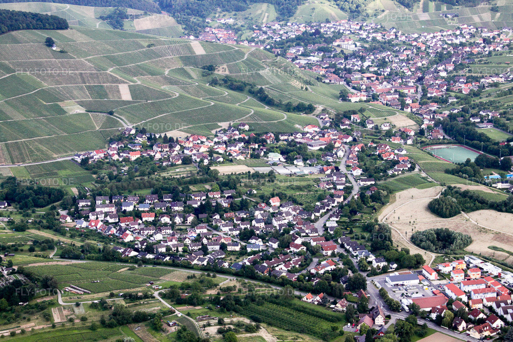Luftbild: Ortsansicht von Nordwesten im Ortsteil Steinbach in Baden-Baden im Bundesland Baden-Württemberg in Deutschland. Foto: IMG_18817.jpg vom 03.06.2009 durch Werner Riehm/FLY-FOTO.de