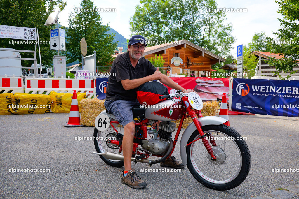 P1014630 | Erleben Sie atemberaubende, hochqualitative Fotos Ihrer Fahrt entlang der malerischen Alpenstraßen. Besuchen Sie alpineshots.com, um professionelle Aufnahmen Ihrer unvergesslichen Reise zu finden und zu kaufen - Realisiert mit Pictrs.com