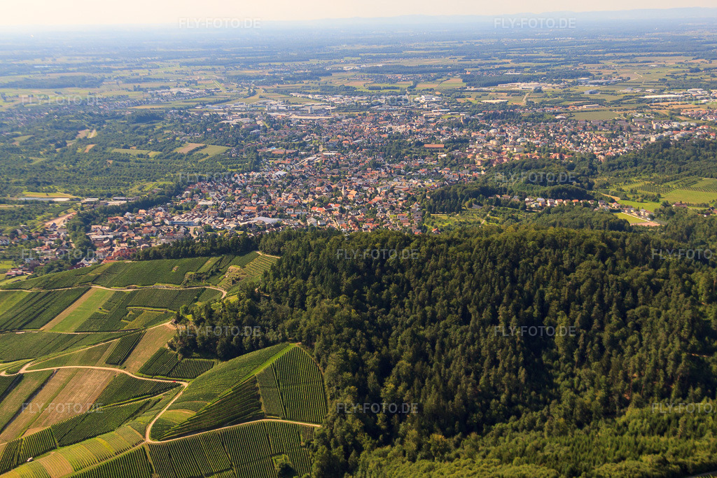 Luftbild: Ortsansicht von Südosten im Ortsteil Oberachern in Achern im Bundesland Baden-Württemberg in Deutschland. Foto: IMG_31506.jpg vom 09.08.2010 durch Werner Riehm/FLY-FOTO.de