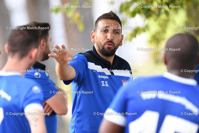 Fussball Steinlachpokal Turnier in Bodelshausen 2023 | Fussball  Steinlachpokal Turnier in Bodelshausen 2023   16.07.2023
SGM Moessingen / Belsen - TSV Gomaringen
Trainer Sevket Gencaban (TSV Gomaringen) gestikuliert
FOTO: ULMER Pressebildagentur
xxNOxMODELxRELEASExx