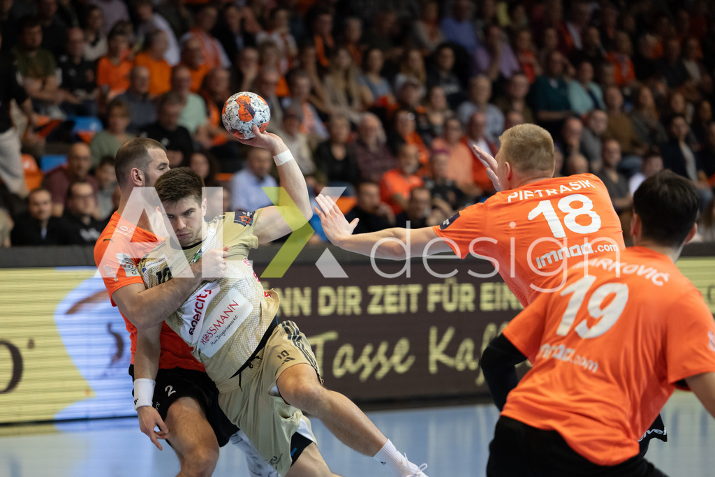 Handball I Herren I Saison 2025-2026 I EHF EUROPEAN LEAGUE 2025/26 | Men I Main Round I 2. Spieltag I Kadetten Schaffhausen - TSV Hannover-Burgdorf I 24.02.2026 | 10 Renars Uscins (DE) (TSV Hannover-Burgdorf) – Rückraum rechts - Realisiert mit Pictrs.com