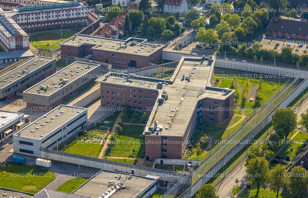 Werl230806476 | Luftbild, Justizvollzugsanstalt, Werl, Werl-Unnaer Börde, Nordrhein-Westfalen, Deutschland