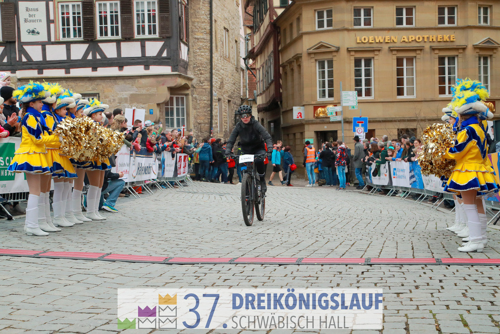 Stadtwerke Jugendlauf 1700m | 3 Koenigslauf 2023 - Realisiert mit Pictrs.com