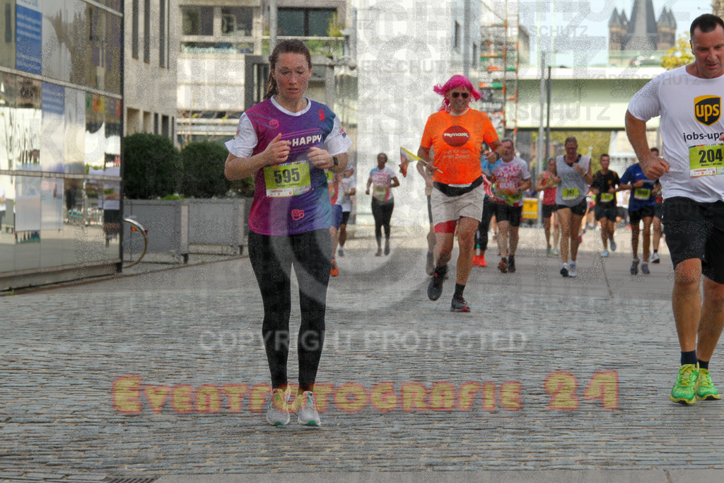 250920_1330_EV4_5825 | Sportfotografie im Rhein-Sieg Kreis, Köln, Bonn, NRW, Rheinland Pfalz, Hessen, etc. Unser Tätigkeitsfeld umfasst den Laufsport vom Volkslauf über den Marathon, Duathlon, Triathon bis zum Ultralauf wie Kölnpfad Ultra oder Schindertrail.
