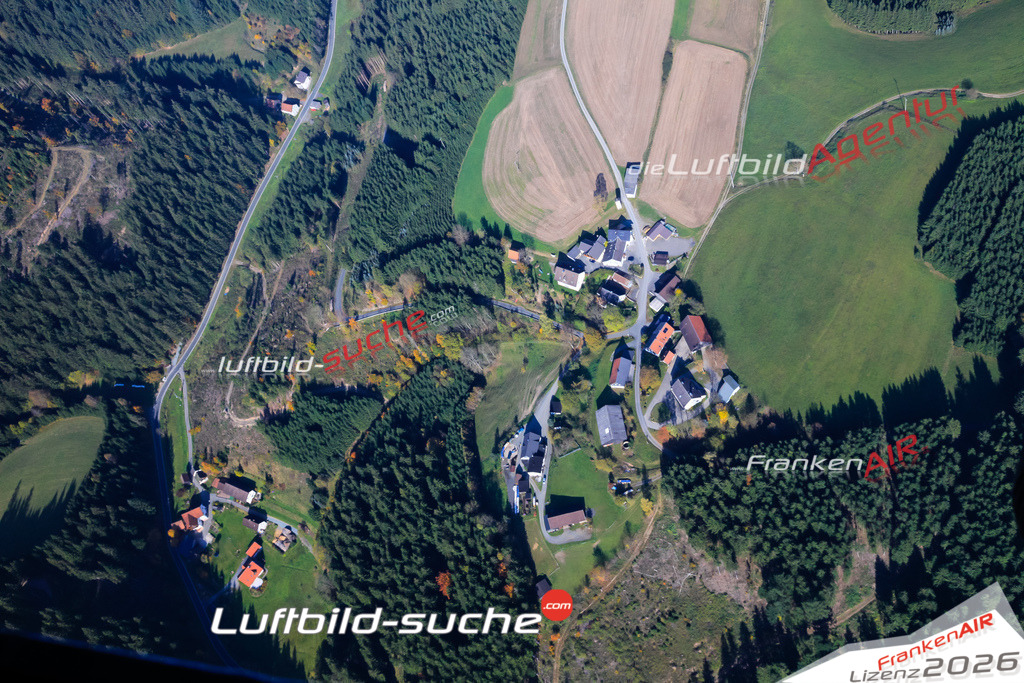 Die Luftaufnahme Wellesberg - Wallenfels wurde vom UL-Flugzeug (keine Drohne) aus fotografiert.Hohe Druck- Auflösung-die Geschenkidee!