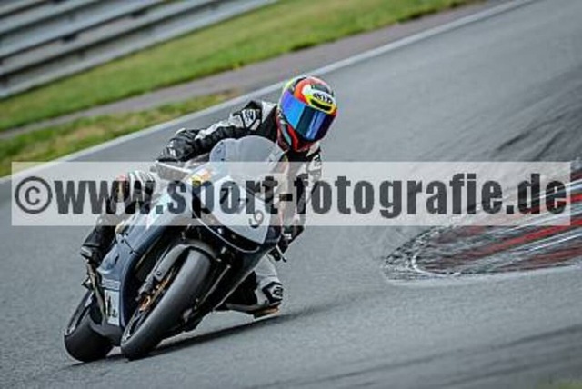 spof8956 | Professionelle Fotos von Sportveranstaltungen, aber auch Hochzeiten und anderen Events. - Realisiert mit Pictrs.com