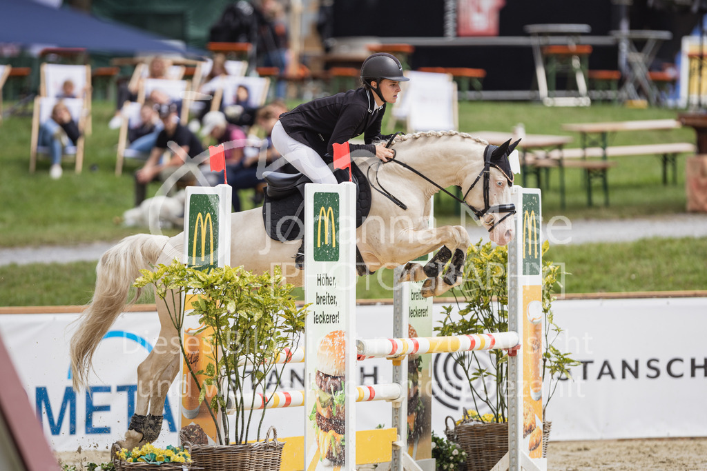 230728_BHO_A1-Stil-1-238 | Deine schönsten Turniermomente als professionelle Fotos! Entdecke hochwertige Pferdesport-Fotografie im Online-Shop. Jetzt Fotos finden & bestellen!