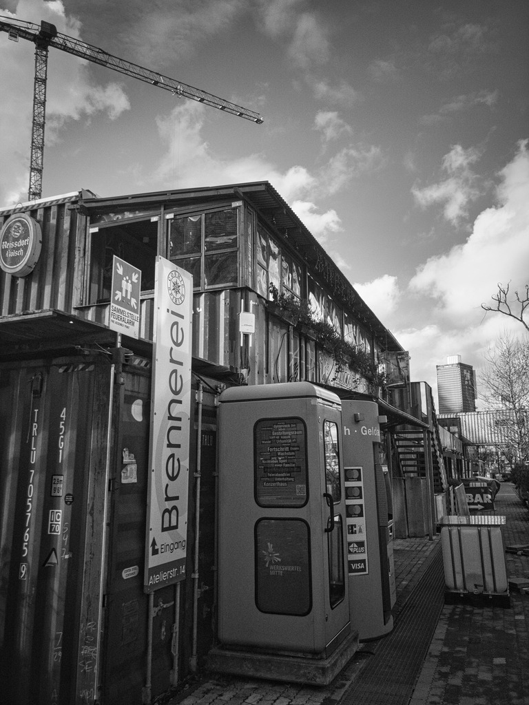 Brennerei | Der Online-Shop für hochwertige Kunstdrucke und Fotogeschenke. Jetzt neu: Foto-Zines - Fotohefte zu spannenden Themen - Realisiert mit Pictrs.com