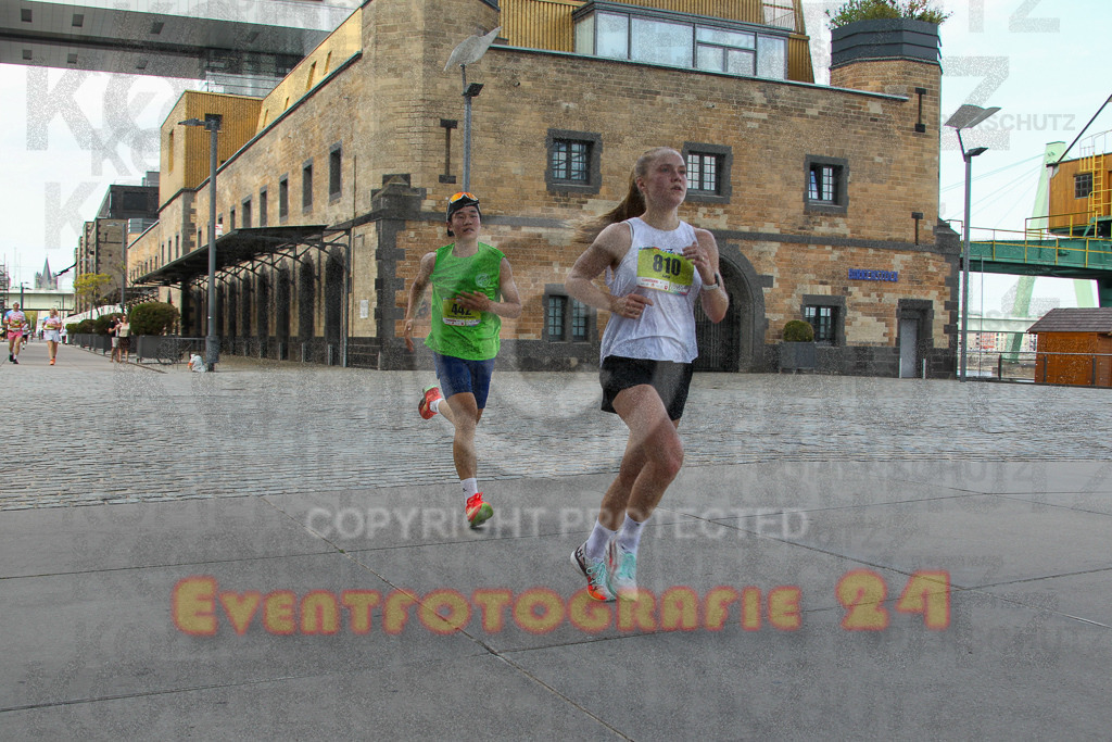 250920_1509_EV4_8144 | Sportfotografie im Rhein-Sieg Kreis, Köln, Bonn, NRW, Rheinland Pfalz, Hessen, etc. Unser Tätigkeitsfeld umfasst den Laufsport vom Volkslauf über den Marathon, Duathlon, Triathon bis zum Ultralauf wie Kölnpfad Ultra oder Schindertrail.