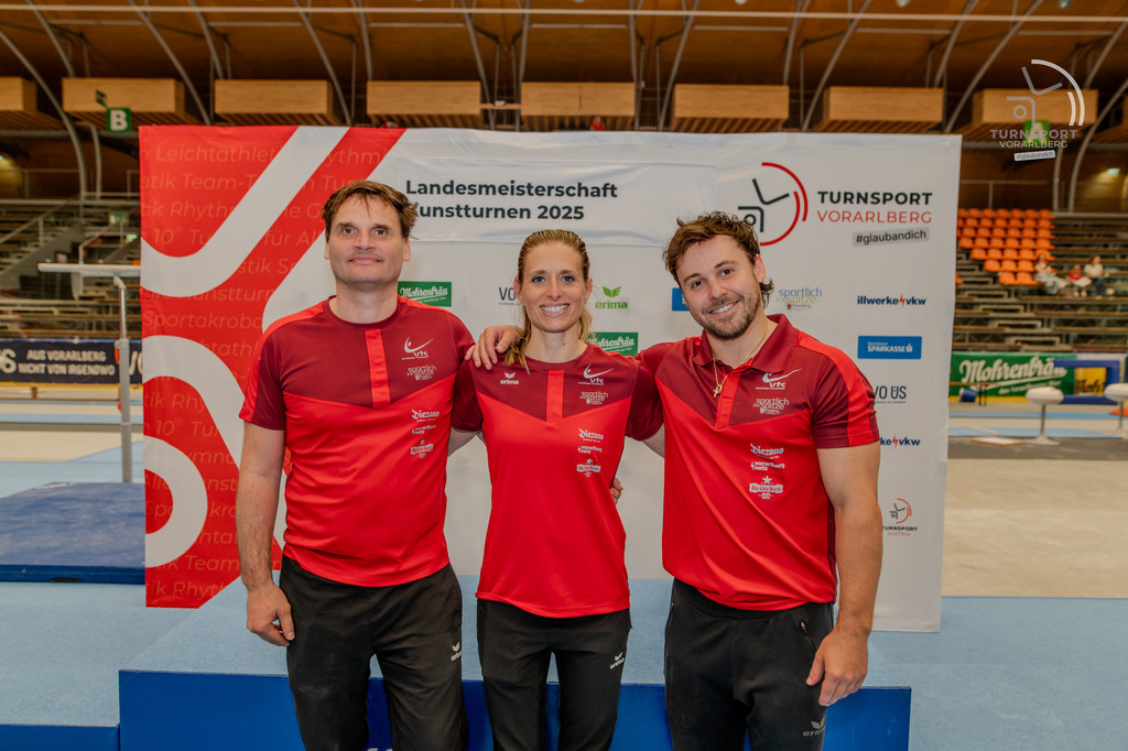 DSC_1779 | "Fussifoto.com – Ihr Ansprechpartner für hochwertige Fotografie! Entdecken Sie kreative Bilder und professionelle Dienstleistungen. Kontaktieren Sie uns für Ihre Projekte!"