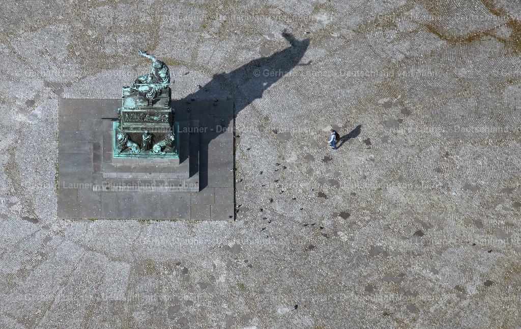 9101953 | Denkmal Maximilian I. Joseph, Max-Josef-Platz, München im Bundesland Bayern