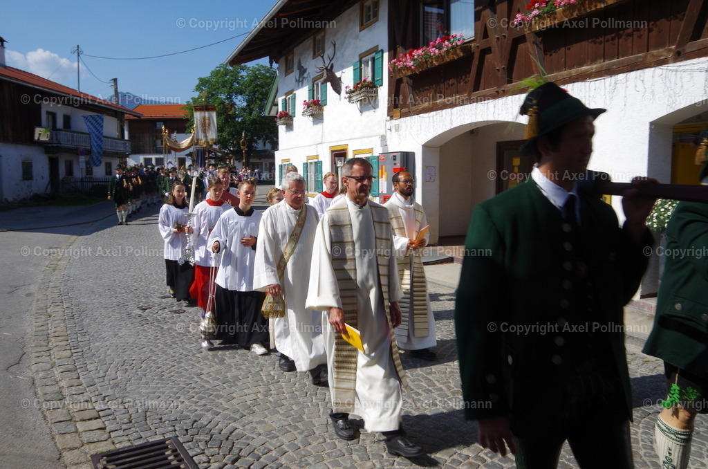 IMGP3448 | fotografiert von Axel PollmannLeonhardi Wallfahrt Benediktbeuern und Murnau, Fronleichnam, Fasching, Landschaft im Loisachtal und Benediktbeuern  - Realisiert mit Pictrs.com