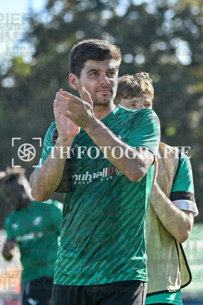 GER, FC Zell - FC Wittlingen, Fussball, Rothaus Bezirkpokal, Finale, Saison 2024/2025, 29.05.2025 | Fabrice Neto LoureiroGER, FC Zell - FC Wittlingen, Fussball, Rothaus Bezirkpokal, Finale, Saison 2024/2025, 29.05.2025Foto: TH Fotografie/Thomas Hess