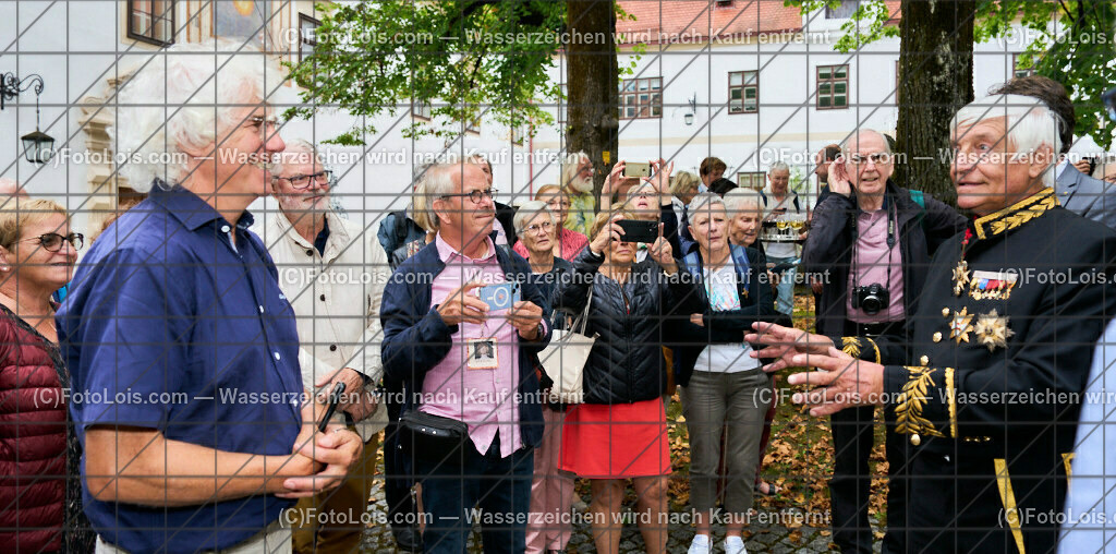 ALP3356_Jeanne de Ferrette_Kielwasser-Hildebrand | (C)FotoLois.com, Alois Spandl, 700stes Hochzeitsjubiläum - Albrecht II. mit Johanna von Pfirt in Thann (FR) im März 2024. Empfang des Organistionskommitees aus der Region Ferrette (Pfirt)/Thann aus dem Elsass mit Empfang durch die Stadtgemeinde und Bezirkshauptmannschaft Scheibbs im Schloss Scheibbs und anschließender Kranzniederlegung in der Kartausenkirche über der Krypta des Gründerehepaares durch Mitglieder des Templer Ordens im Beisein von Mitgliedern der Goldhaubengruppen, Fr 22. September 2023.