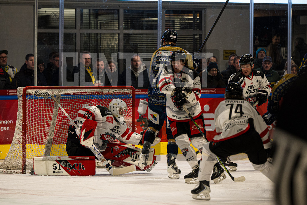 Eishockey I Herren I Saison 2025-2026 I Regionalliga Nord I Adendorfer EC - Harzer Falken | CONTRAST ZERØ MEDIA - Realisiert mit Pictrs.com