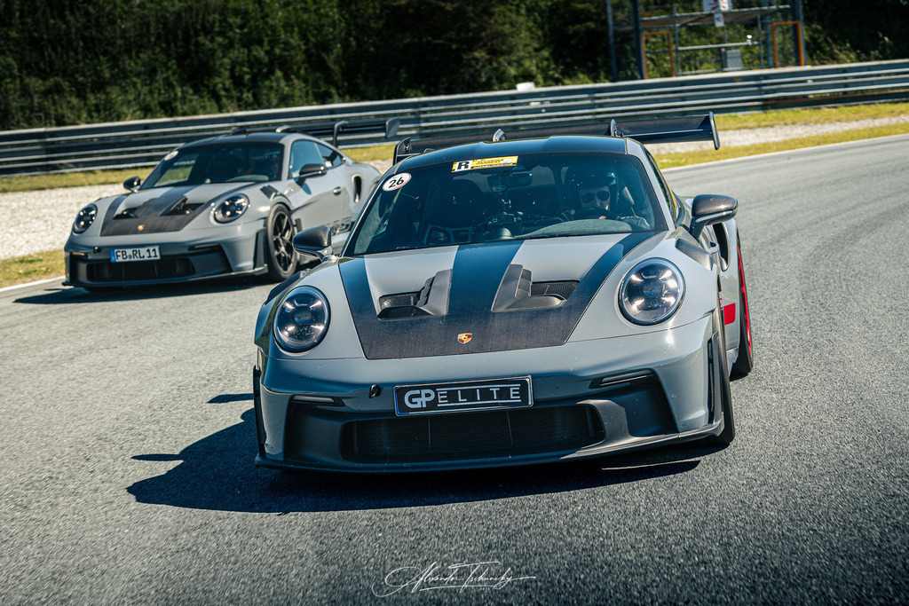 R6AT6416 _Alexander Tschuncky | Entdecken Sie die faszinierende Welt von Alexander Tschuncky Arts: Kreative Fotografie, atemberaubende Automobilkunst und hochwertiger Bilderdruck. Lassen Sie sich inspirieren! - Realisiert mit Pictrs.com