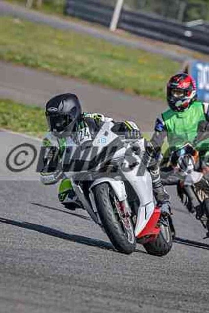 pubi5351 | Professionelle Fotos von Sportveranstaltungen, aber auch Hochzeiten und anderen Events. - Realisiert mit Pictrs.com