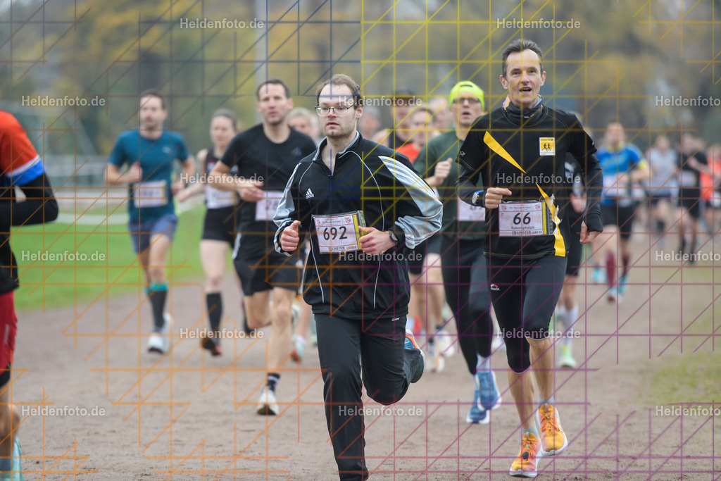 Neusser Erftlauf 2025  | 15km Neusser Erftlauf 2025 Foto: Heldenfoto.de