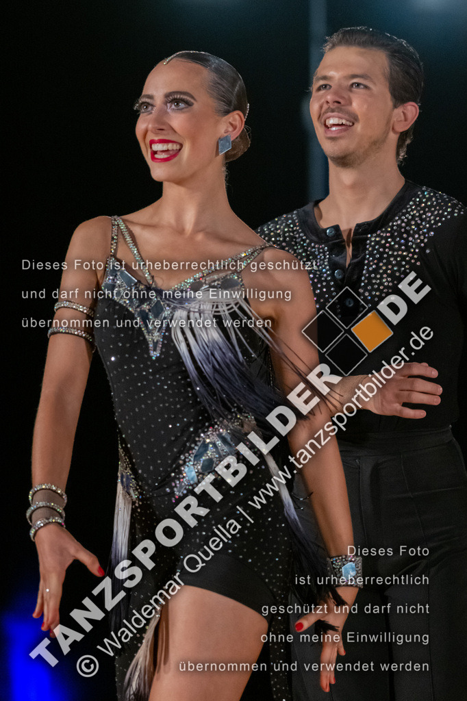 20250504-11120 | Hier finden Sie Tanz Bilder vom Latein und Standard Formationen tanzen. Sportbilder vom Tanzsport. Schöne Fotos und von Weltmeisterschaft, Europameisterschaft, Bundesliga, Regionalliga, Oberliga und Landesliga sowie von GOC Stuttgart, DanceComp, WM Bremen