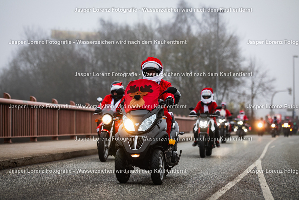X-Mas Ride I Kiel I 2025 | Jasper Lorenz Fotografie - Realisiert mit Pictrs.com