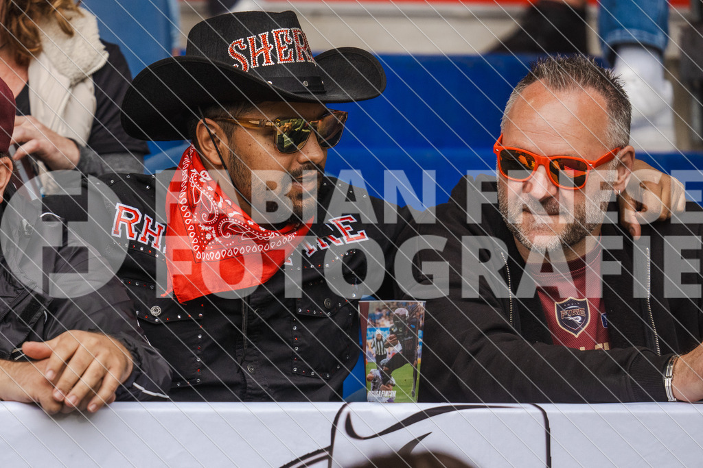 GER Rhein Fire vs. Paris Musketeers, Football, European League of Football, Spieltag 4, Saison 2025, 08.06.2025 | GER Rhein Fire vs. Paris Musketeers, Football, European League of Football, Spieltag 4, Saison 2025, 08.06.2025Foto: Fabian Friese - Realisiert mit Pictrs.com