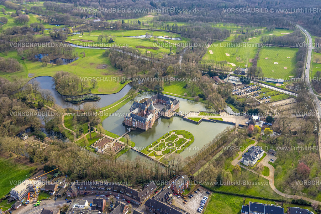 Isselburg240313880 | Luftbild, Schloss Wasserburg Anholt mit Schlosspark und Barockgarten, Waldgebiet und Golfplatz Golfclub Wasserburg Anholt e.V., Anholt, Isselburg, Nordrhein-Westfalen, Deutschland