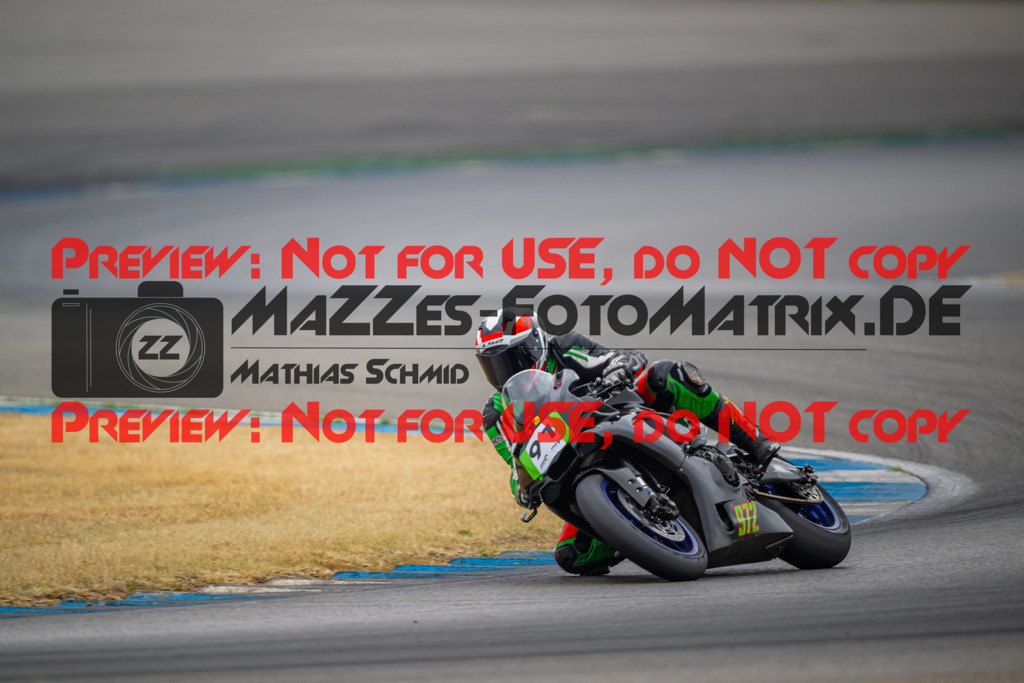 MaZZes-Fotomatrix-20260809-579717 | R1