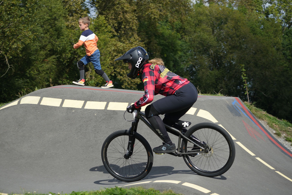 Startnr-327-Kristina-Matejit-DSC09724 | German Pumptrack Series - Realisiert mit Pictrs.com
