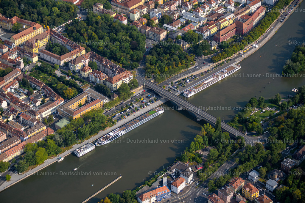 4047688 | WüRZBURG 21.08.2021 Kreuzfahrt- Passagier- und Fahrgast- Schiff " WILLIAM WORDSWORTH " auf dem Main im Ortsteil Altstadt in Würzburg im Bundesland Bayern, Deutschland. Weiterführende Informationen bei: Hanseat Reisen GmbH. // Cruise passenger ship " WILLIAM WORDSWORTH " on the Main in the district Altstadt in Wuerzburg in the state Bavaria, Germany. Further information at: Hanseat Reisen GmbH. Foto: Gerhard Launer