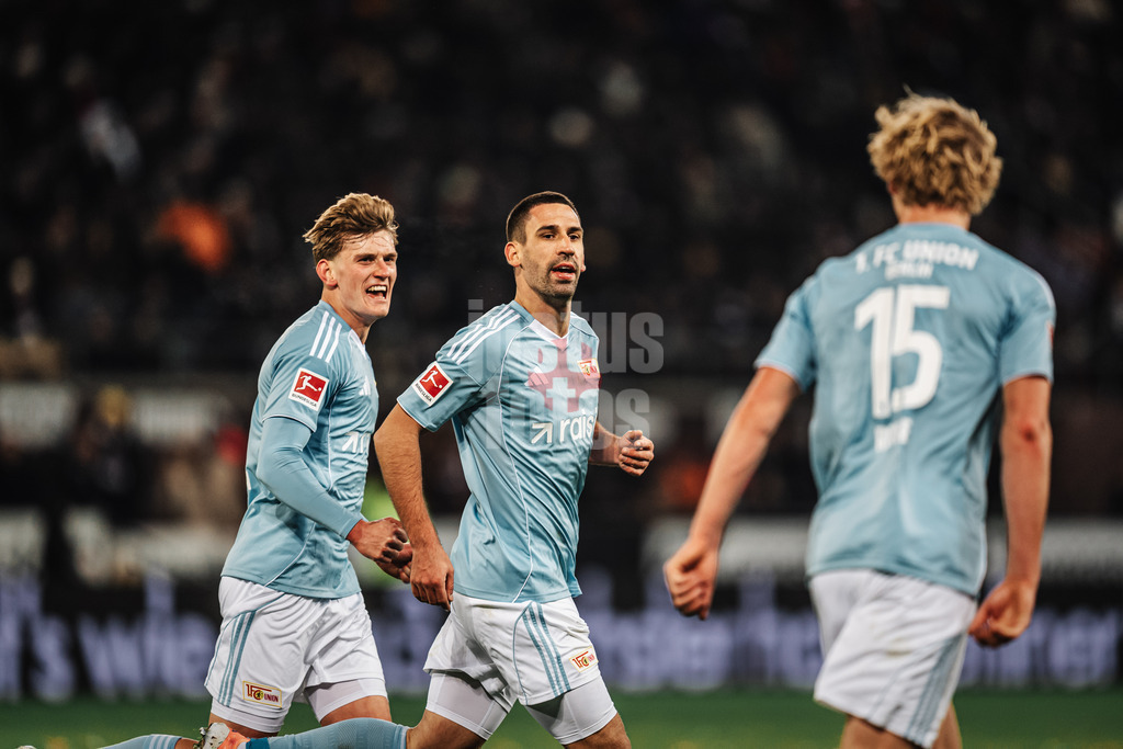 Fußball | Männer | Saison 2025/2026  | Fußball-Bundesliga | 11. Spieltag | FC St. Pauli vs. 1. FC Union Berlin | 23.11.2025 | Torjubel v.l. Aljoscha Kemlein (#6, 1. FC Union Berlin) Torschütze Rani Khedira (#8, 1. FC Union Berlin) und Tom Rothe (#15, 1. FC Union Berlin)
