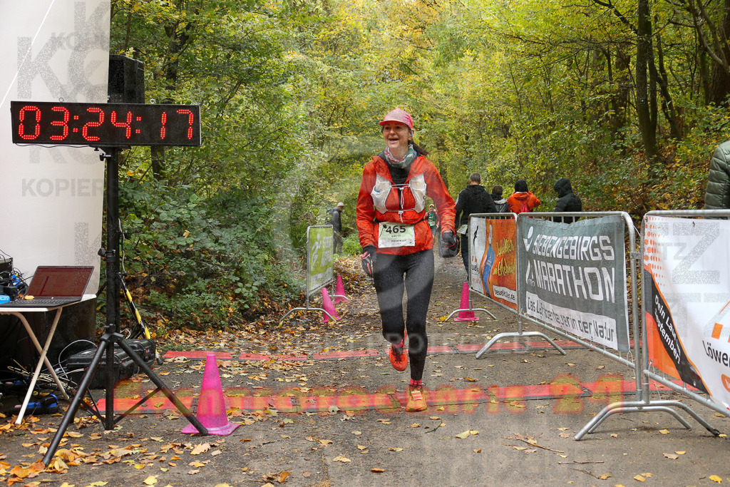 251026_1325_EX1_3453 | Sportfotografie im Rhein-Sieg Kreis, Köln, Bonn, NRW, Rheinland Pfalz, Hessen, etc. Unser Tätigkeitsfeld umfasst den Laufsport vom Volkslauf über den Marathon, Duathlon, Triathon bis zum Ultralauf wie Kölnpfad Ultra oder Schindertrail.