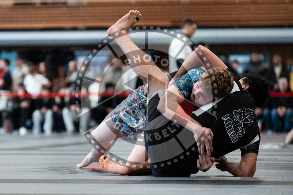 20251129PBB8313 | Fighters compete during the luta livre competition ILLCS XI winter edition on November 29, 2025 in Hannover, Germany.