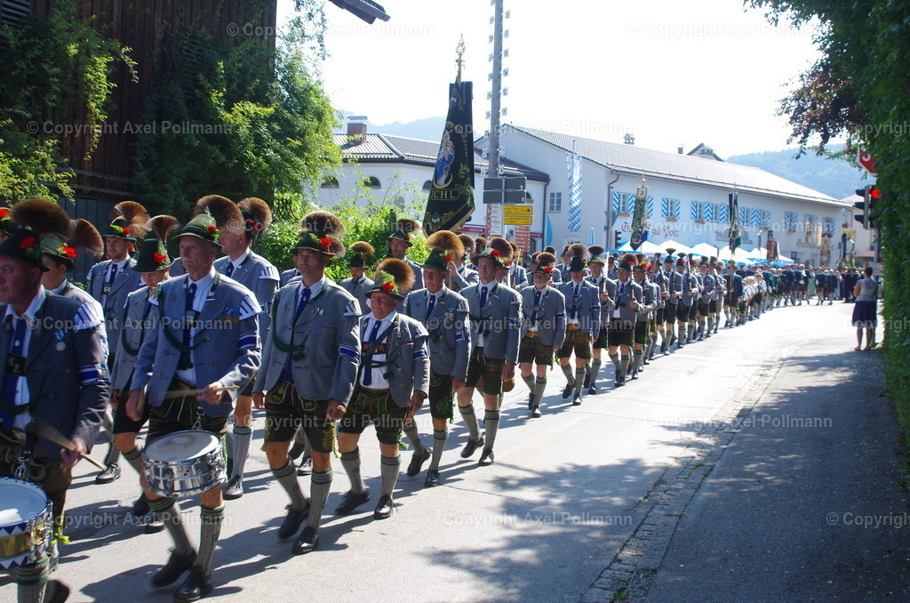 IMGP3991 | fotografiert von Axel PollmannLeonhardi Wallfahrt Benediktbeuern und Murnau, Fronleichnam, Fasching, Landschaft im Loisachtal und Benediktbeuern  - Realisiert mit Pictrs.com
