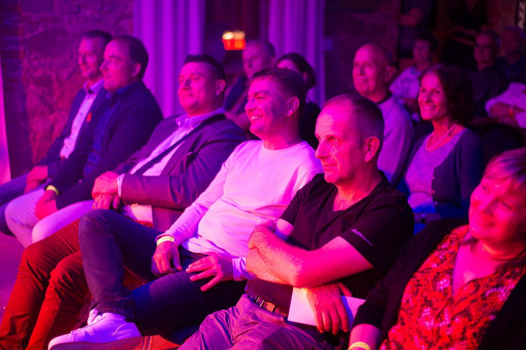 Tango meets Cuba | Tango meets Cuba mit den Klazz Brothers & Cuba Percussion im Forte Belvedere Leisnig zum Festival Hallo Leisnig 2022. - Realisiert mit Pictrs.com