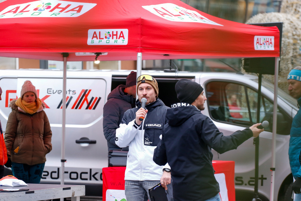 AW_20231231awmac6567 | WELS, 31.12.2023, Sparkasse Silvesterlauf Wels 2023 , Image shows: Photo: WAPICS / Andreas Willdoner