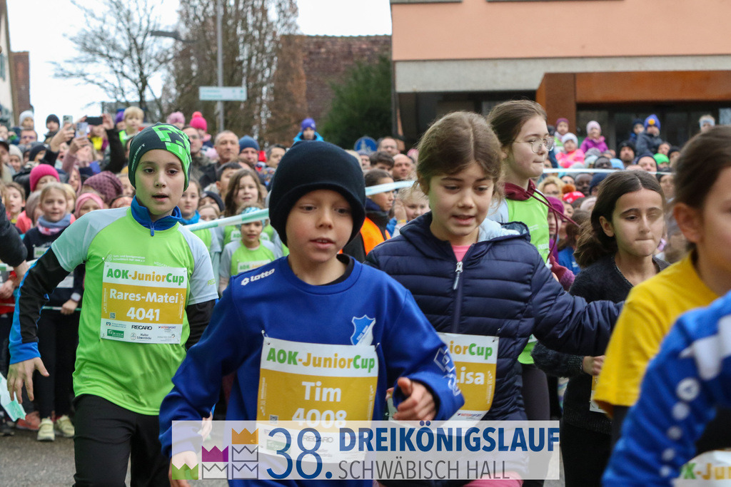 400m AOK Junior Cup | 3 Koenigslauf 2024 400m AOK Junior Cup - Realisiert mit Pictrs.com