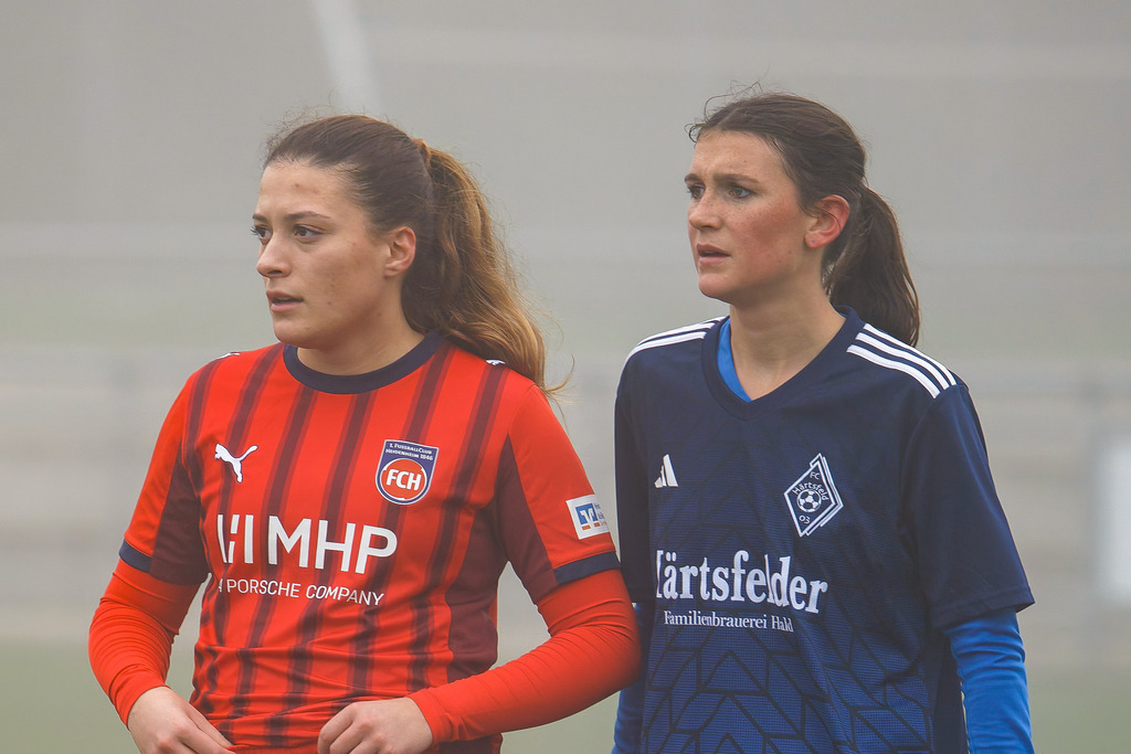 FCH-HÄR_251019_5778 | Fotopresso – Sportfotografie in Heidenheim & Umgebung. Professionelle Sportfotografie für unvergessliche Momente. Dynamische Action-Shots, emotionale Szenen & hochwertige Bilder. - Realisiert mit Pictrs.com