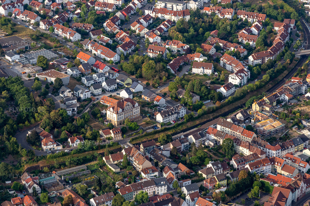 Luftbild: Fachschule für Sozialpädagogik St. Maria in Bruchsal im Bundesland Baden-Württemberg in Deutschland. Foto: IMG_134152.jpg vom 26.08.2022 durch Werner Riehm/FLY-FOTO.deWWW.FSP-SANCTAMARIA.DE