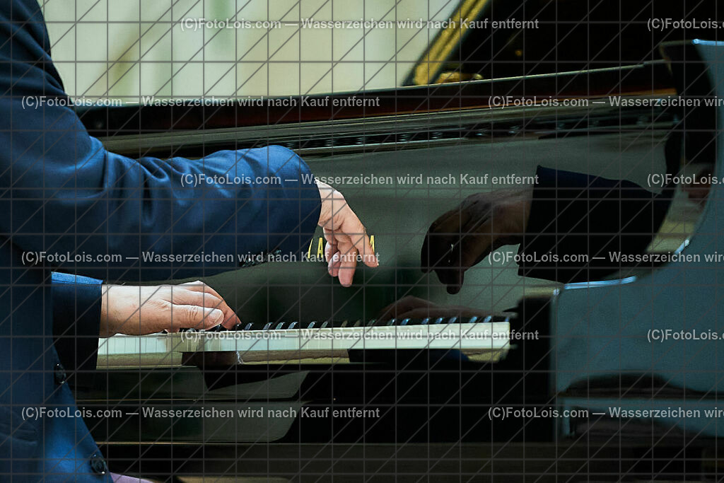 ALS1290_XXXIX-Chopin-Festival_MATINEE_Olejniczak Janusz | (C)FotoLois.com, Alois Spandl, XXXIX. internationales CHOPIN-Festival in der Kartause Gaming, MATINEE in der Kartausenkirche mit Yves Henry (Klavier,F), Zarina Imayakova (Violine, Kasachstan), Manfred Wagner-Artzt (Klavier, A), Janusz Olejniczak (Klavier, PL), So 6. August 2023.