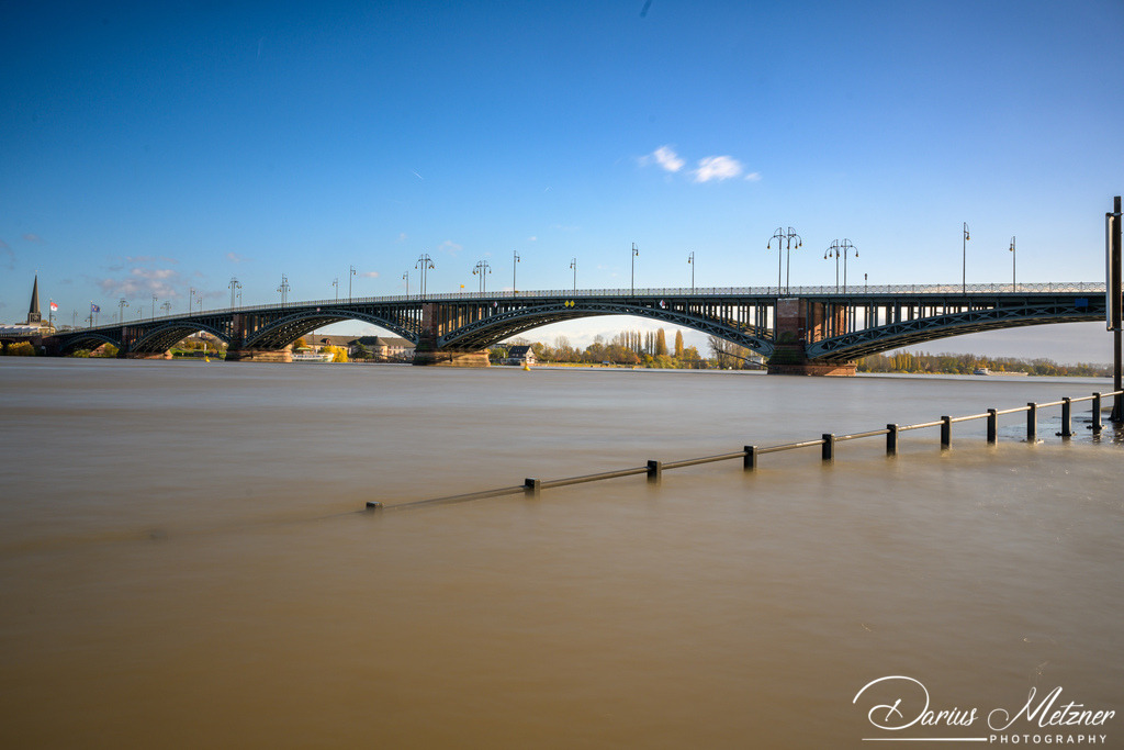 Die Theodor-Heuss-Brücke in Mainz | Die Theodor-Heuss-Brücke in Mainz