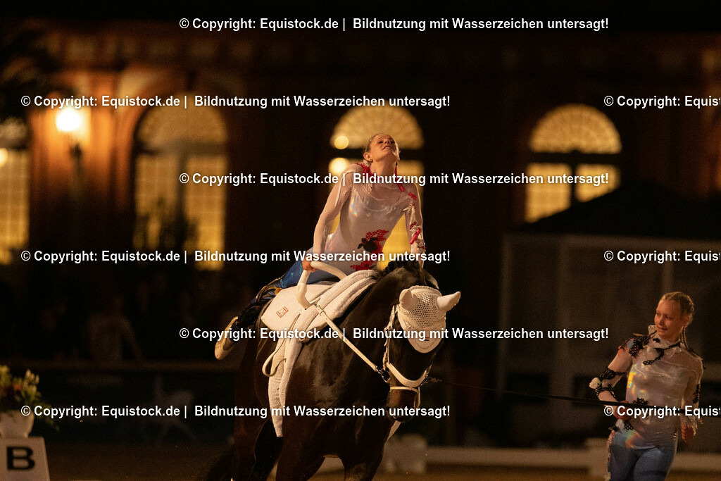 20230527_Voltigieren_NASPA_Flutlicht_0914 | equistock