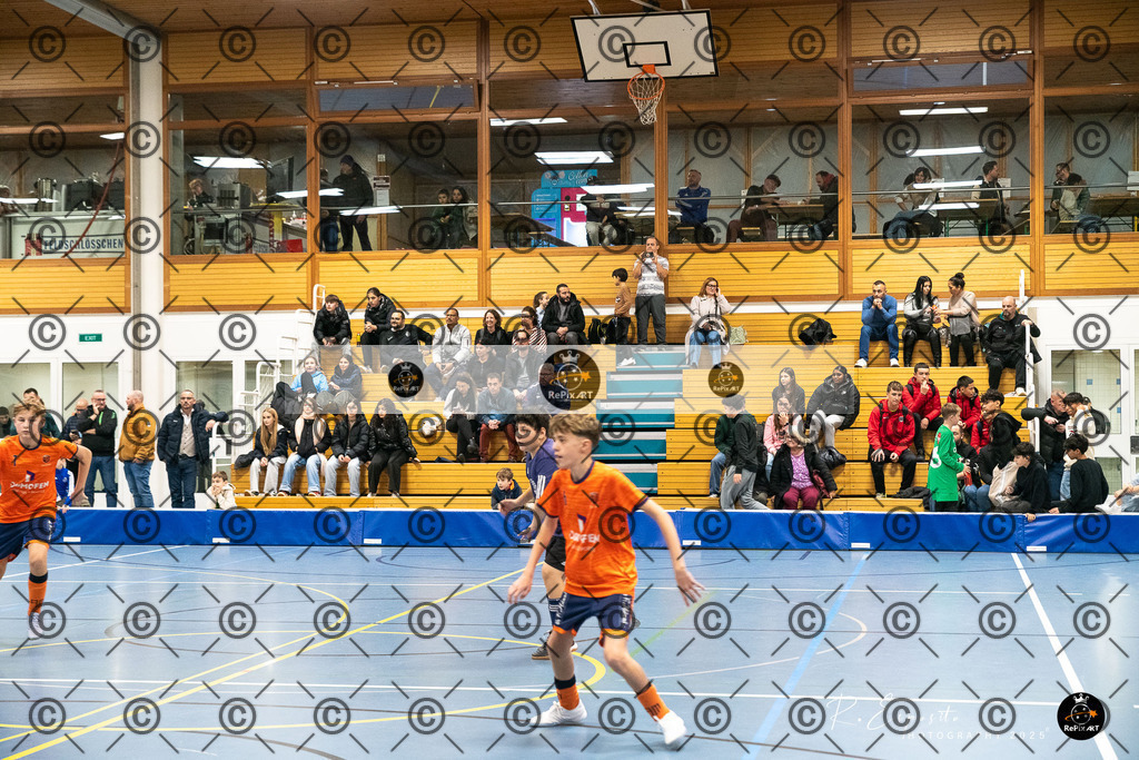 20251129_FCR-Hallenturnier-D_RAW-3_025-15 | Sport und Naturfotografie von Roberto Esposito zeigt echte Momente Bewegung und die Schönheit der Natur. Ausdrucksstarke Bilder schaffen Emotionen.