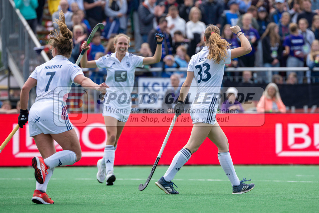 Final4_20240519-1229-0019 | Bonn, Deutschland, 19.05.2024: Lucy Zich (Duesseldorfer HC), Lisa Nolte (Duesseldorfer HC) in Aktion waehrend des Spiels der Deutsche Feldhockey-Meisterschaften 2024 zwischen Final 4 Damen Finale Düsseldorfer HC - Mannheimer HC im Bonner THV am 19.05.2024 in Bonn, Deutschland. (Foto von Stephan Fehrmann)

Bonn, Germany, 19.05.2024: Lucy Zich (Duesseldorfer HC), Lisa Nolte (Duesseldorfer HC) in action during the game of Deutsche Feldhockey-Meisterschaften 2024 between Final 4 Damen Finale Düsseldorfer HC - Mannheimer HC in Bonner THV at 19.05.2024 in Bonn, Deutschland. (Foto from Stephan Fehrmann)