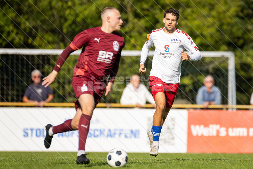 20250928_Picselweb-Fotografie_1R3_1269 | Spielszenen aus dem Spiel VfL Güldenstern Stade - Rotenburger SV. Ergebnis 0:3 - Realisiert mit Pictrs.com