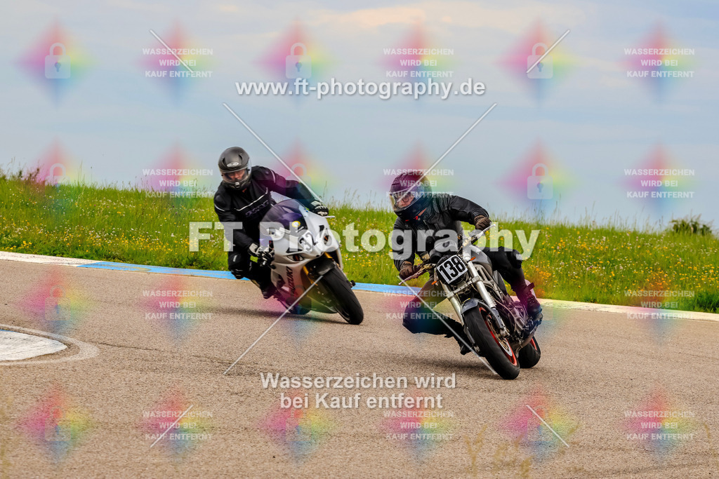 MotoTeam-2531 | Hier findet Ihr Bilder von Touristenfahrten auf der Nürburgring Nordschleife oder von anderen Veranstaltungen die ich besucht habe. Viel Spass beim Durch Schauen 