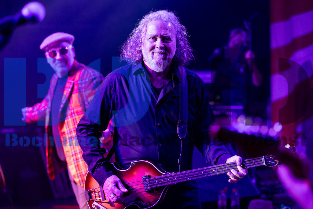 SES_GBAZEC20241227-29 | bond - Realisiert mit Pictrs.com