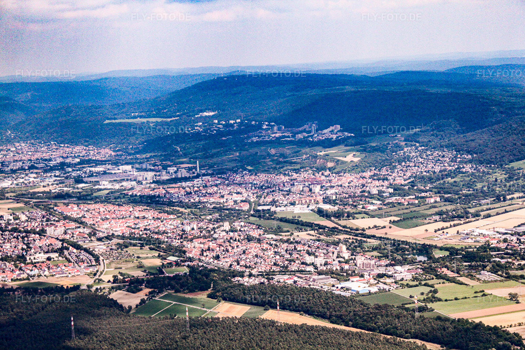 Luftbild: Ortsansicht von Süden im Ortsteil Sankt Ilgen in Leimen im Bundesland Baden-Württemberg in Deutschland. – Foto: IMG_19213.jpg vom 05.07.2009 durch Werner Riehm/FLY-FOTO.de – Auflösung des Originals: 4752 x 3168 px