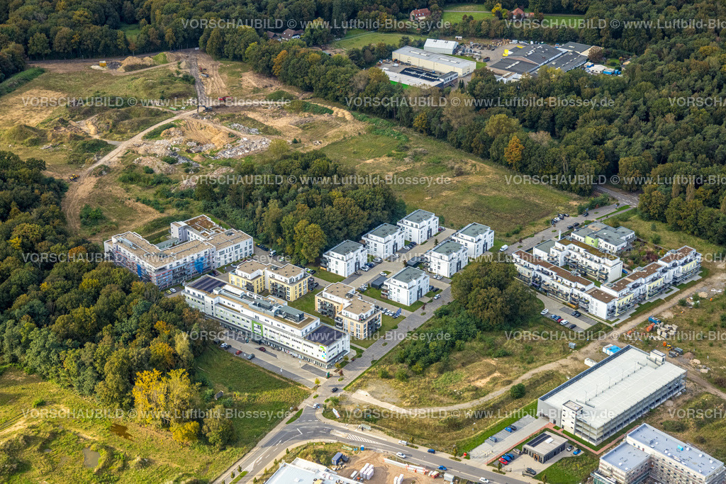 Emmerich241010582 | Luftbild, Neubebauung Kasernengelände ehemalige Moritz-von-Nassau-Kaserne, neues Wohngebiet Moritz-von-Nassau-Straße, Emmerich, Emmerich am Rhein, Nordrhein-Westfalen, Deutschland